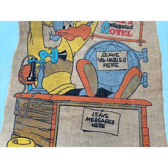 ‘73 WALTER LANTZ COMIC CHARACTER BUZZ BUZZARD BURLAP BULLETIN BOARD 22" X 17” - Picture 4 of 10